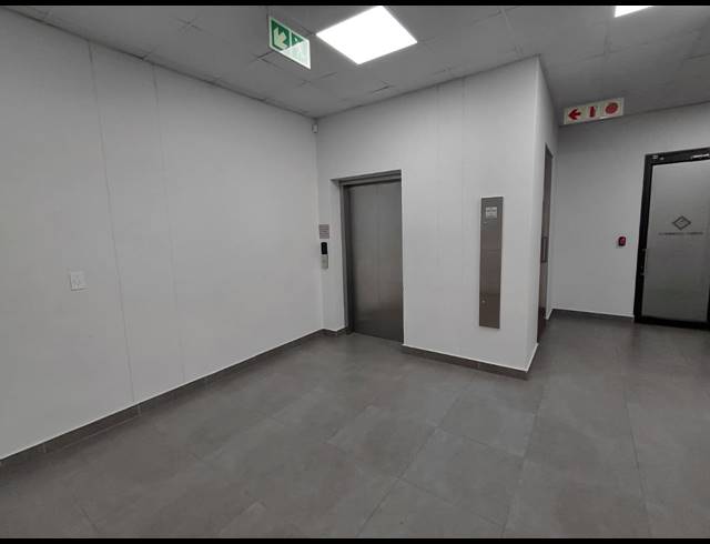 107M² OFFICE TO LET IN NOORDWYK